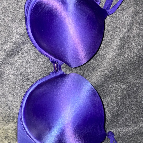 Victoria’s Secret very sexy bra - Picture 5 of 5